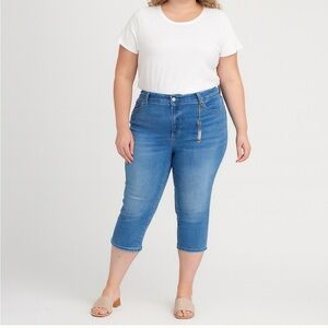 Suzanne Betro ankels jeans medium wash high rise capri jeans sz 14‎